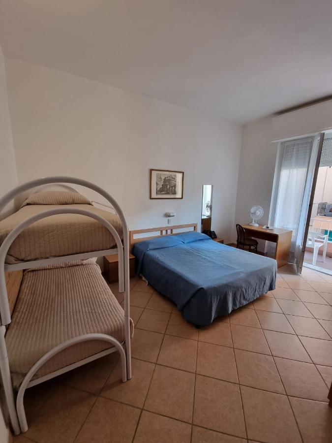 Hotel Riz Finale Ligure Exteriör bild