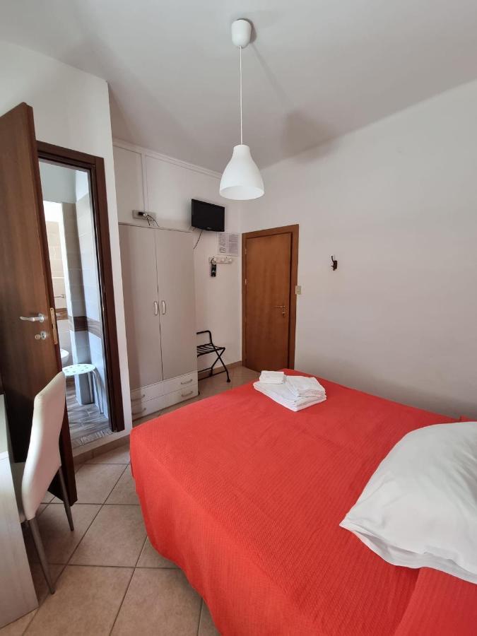 Hotel Riz Finale Ligure Exteriör bild