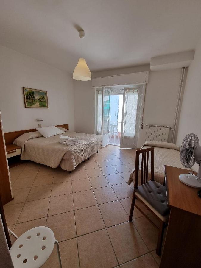 Hotel Riz Finale Ligure Exteriör bild